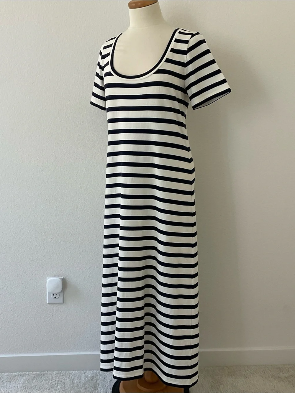 J. Crew Striped Scoop Neck Navy & White Short Sleeve Maxi Dress M